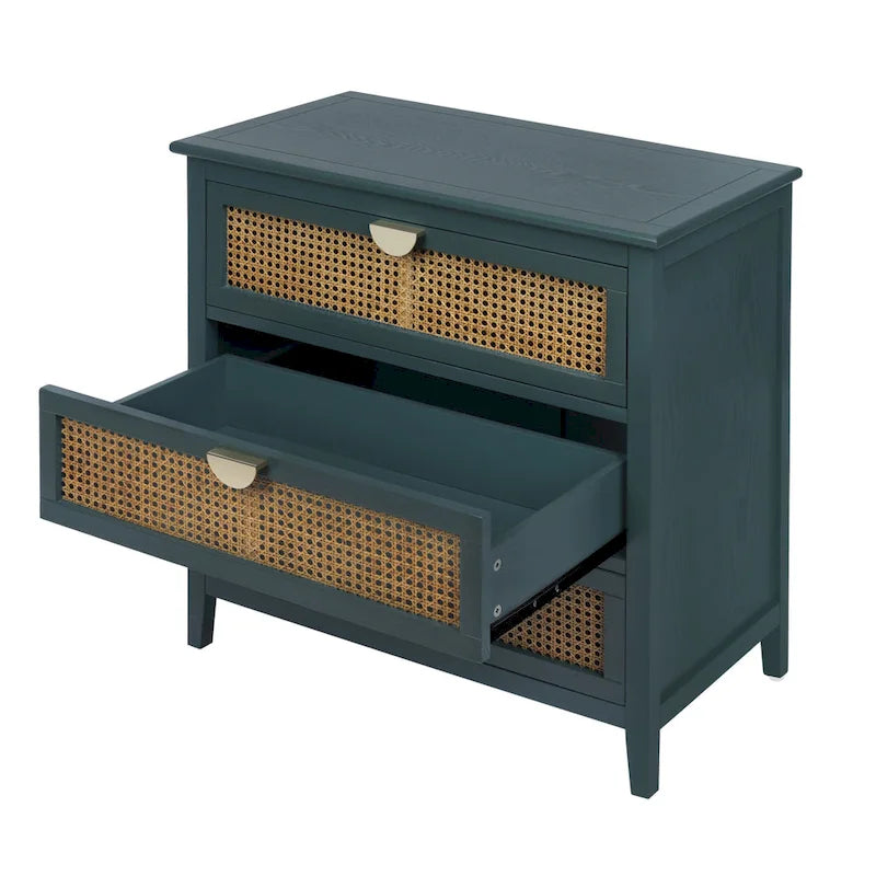Commode à 3 tiroirs en bois massif vert/gris avec placage, panneaux en rotin naturel sculptés et poignées métalliques semi-circulaires