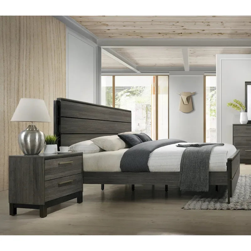 Ensemble de chambre à coucher 3 pièces Ioana gris antique en bois, lit à panneaux et deux tables de chevet
