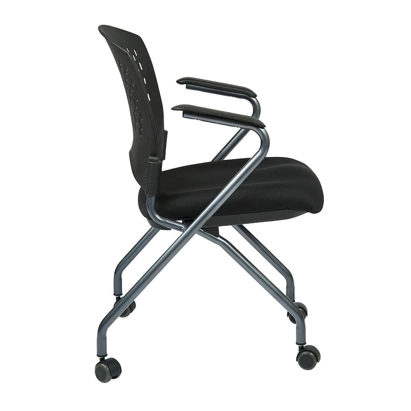 Chaises visiteur emboîtables à cadre en titane et tissu noir avec dossier enveloppant ventilé et roulettes doubles, lot de 2, 2 places