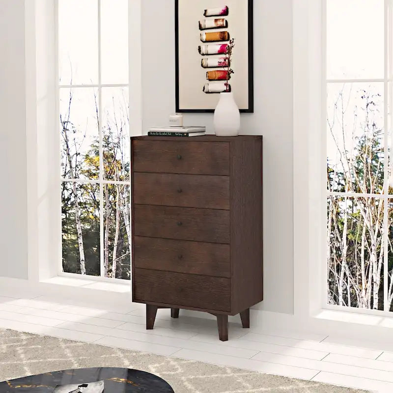 Buffet commode 7 tiroirs en bois de bouleau Auburn avec poignées rondes rétro et pieds en bouleau