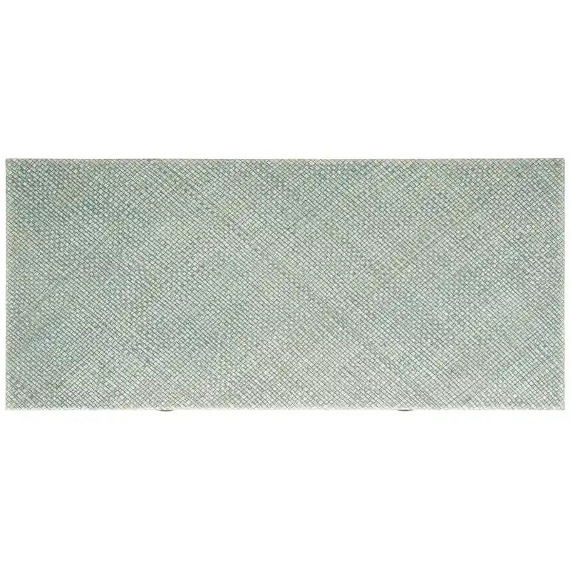 Console Turquoise hachurée avec 2 tiroirs, 1 étagère et poignées demi-lune couleur or antique